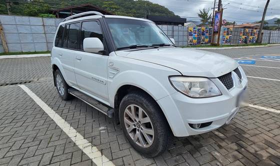 MITSUBISHI PAJERO TR4 2.0 4X2 16V 140CV FLEX 4P AUTOMÁTICO MITSUBISHI PAJERO TR4 2.0 4X2 16V 140CV FLEX 4P AUTOMÁTICO